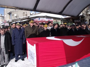 Şehit er Erten son yolculuğuna uğurlandı