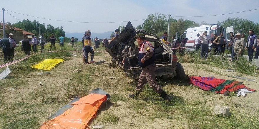 Konya'da feci kaza: 4 ölü