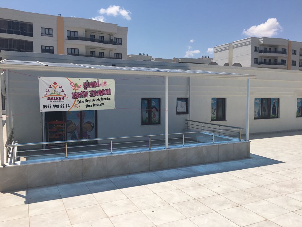 Konya'nın yüzme havuzlu kreşi hizmette
