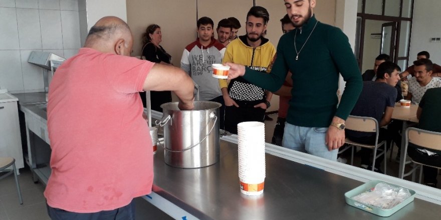 Germencik Belediyesi’nden öğrencilere çorba ikramı