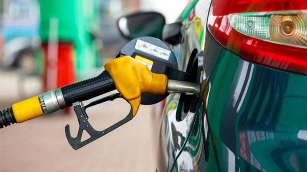 Benzin ve motorin fiyatlarında 2024 yılında bir ilk yaşanacak 3