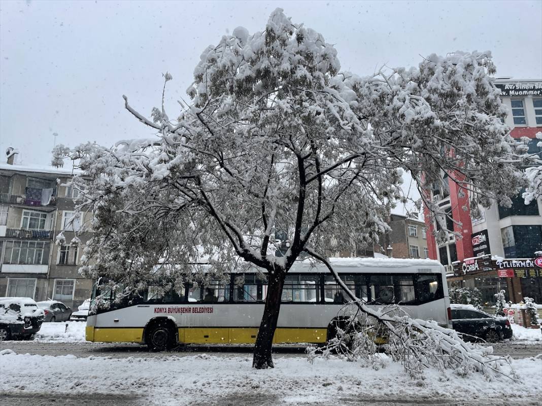Konya'nın tamamına 4 gün kar yağacak! Meteoroloji bu tarihe işaret etti 11