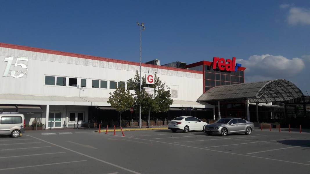 Konya'da şubesi olan dev market zinciri iflas etti! 10 binden fazla çalışanı vardı 14