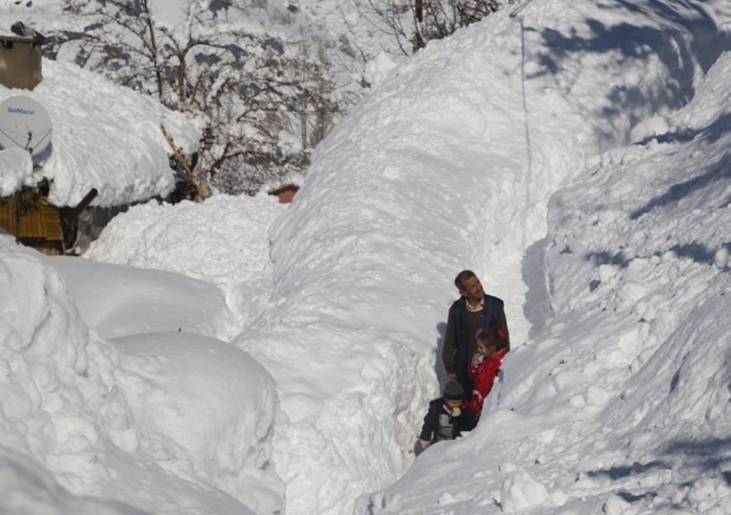 Konya'da bu köye tam 2,5 metre kar yağdı! 11