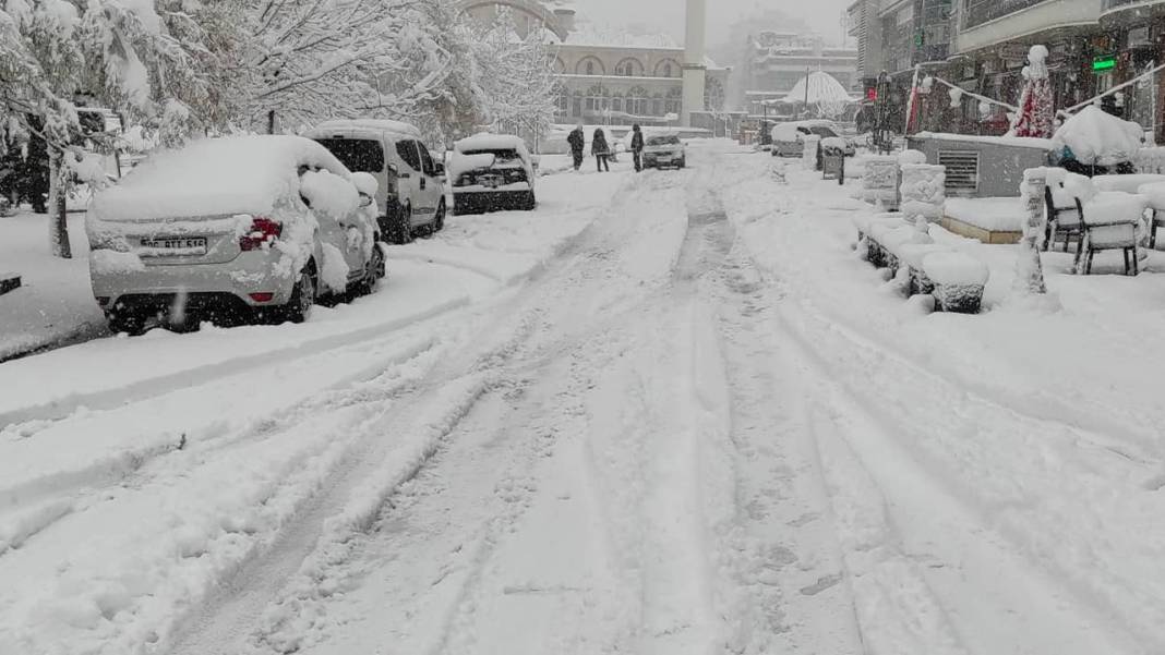 Konya'ya kar yağışı geliyor! Meteoroloji tarih verdi 4