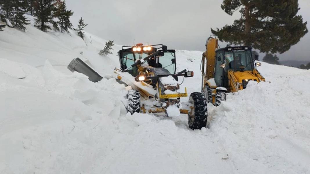 Konya ve Karaman'a çok yakın olan bölgeye 246 santimetre kar yağdı 3