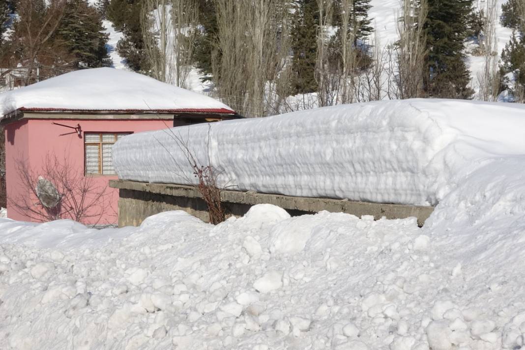 Konya ve Karaman'a çok yakın olan bölgeye 246 santimetre kar yağdı 7
