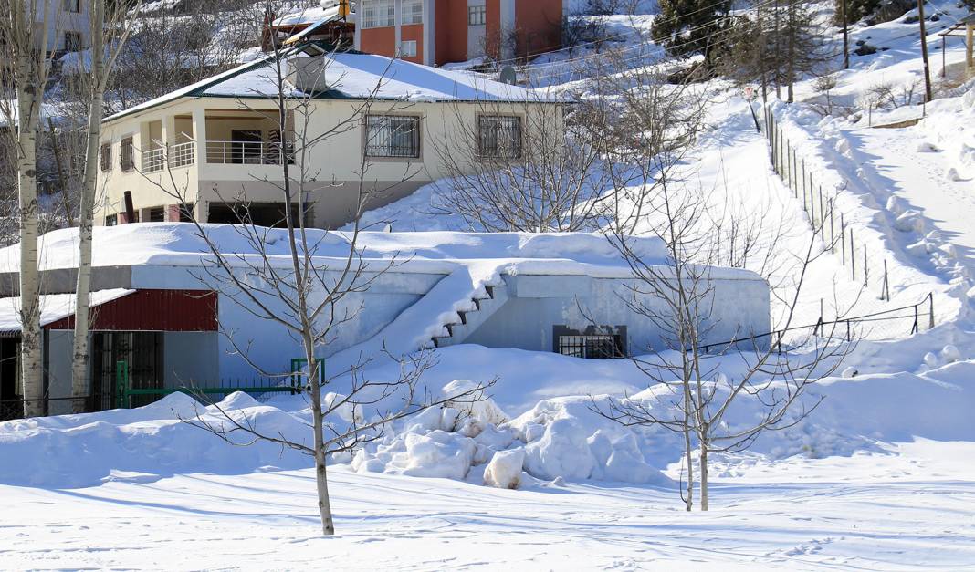 Konya ve Karaman'a çok yakın olan bölgeye 246 santimetre kar yağdı 9
