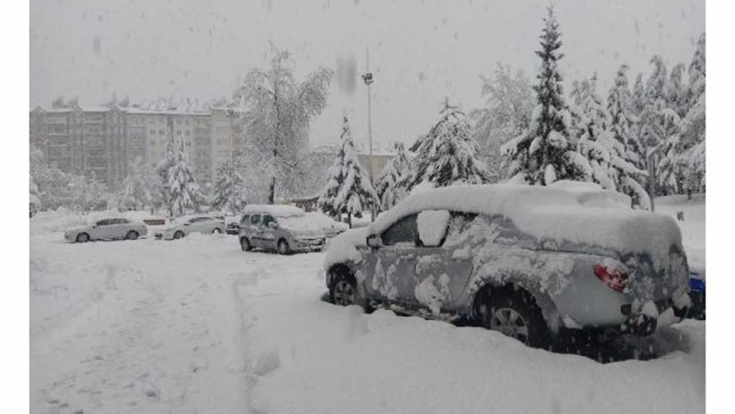 Konya'da kar yağışı 3 gün sürecek! Başlangıç saati açıklandı 8