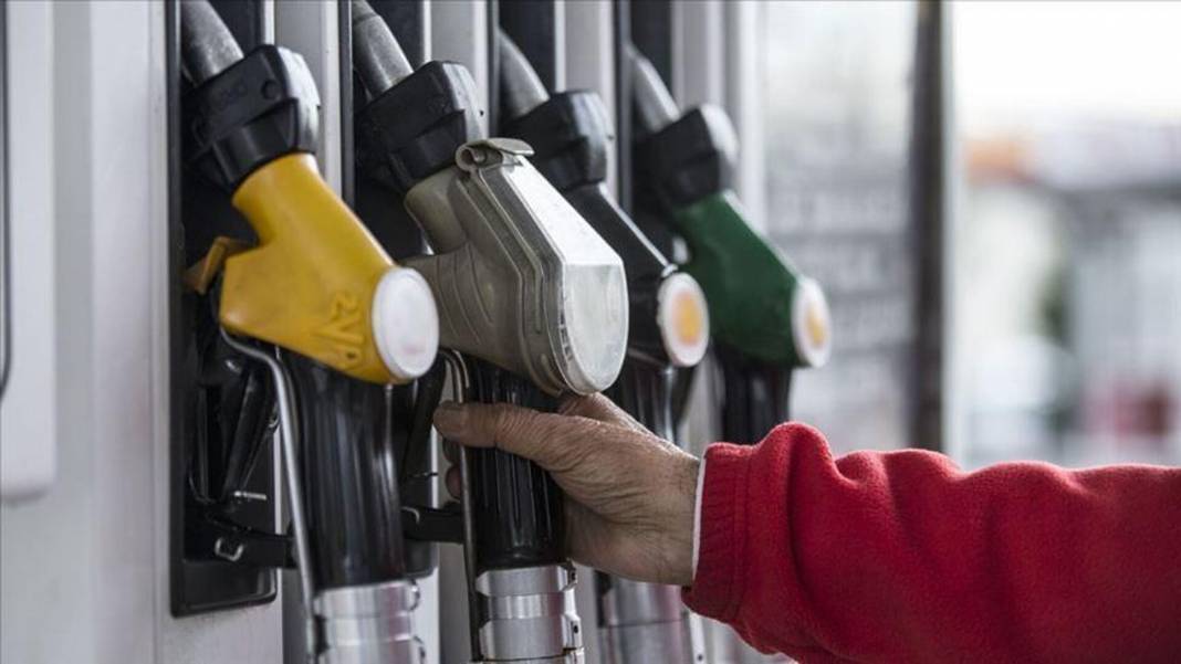 Benzin ve motorin fiyatlarında 2024 yılında bu ilk kez yaşanacak 10