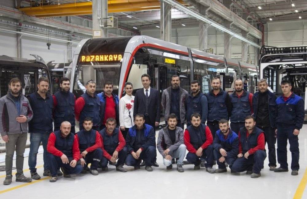 Türkiye yerli ve milli tramvay üretti! İtalya'daki belediye 20 adet satın aldı 4