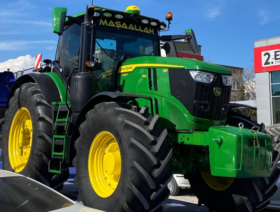 Konyalı çiftçi 10 milyon liraya traktör satın aldı! Özellikleri saymakla bitmiyor 8