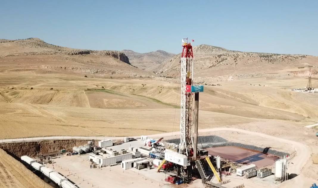 Konya'da yerli ve milli sondaj kulesi üretildi! Gabar'a monte edilecek ve petrol üretimi bu tarihte artacak 8