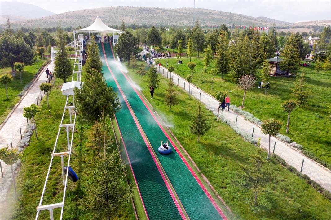 Konya'da kızak sezonu açıldı! Pistin uzunluğu 130 metre 2