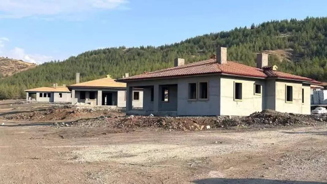 Konya'da 2 katlı müstakil ev fırsatı! Belediye güvencesiyle sadece 200 bin liraya satış başladı 3