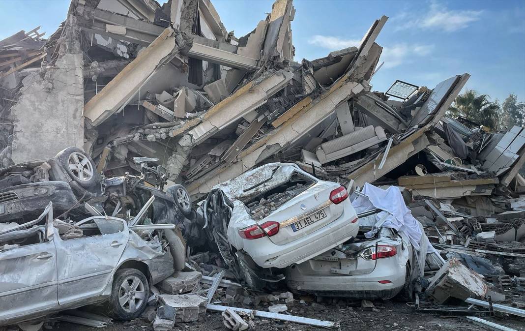 Konya'da 1 günde 9 deprem oldu! 6.5 şiddetinde depremin habercisi olabilir 4