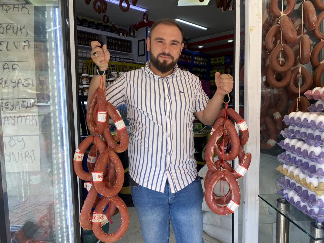 Konya'da 125 liraya 1 kilo sucuk satışı devam ediyor! Stokta tonlarca var 5