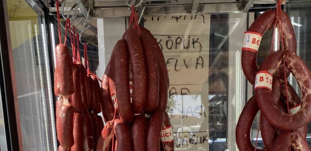 Konya'da 125 liraya 1 kilo sucuk satışı devam ediyor! Stokta tonlarca var 8