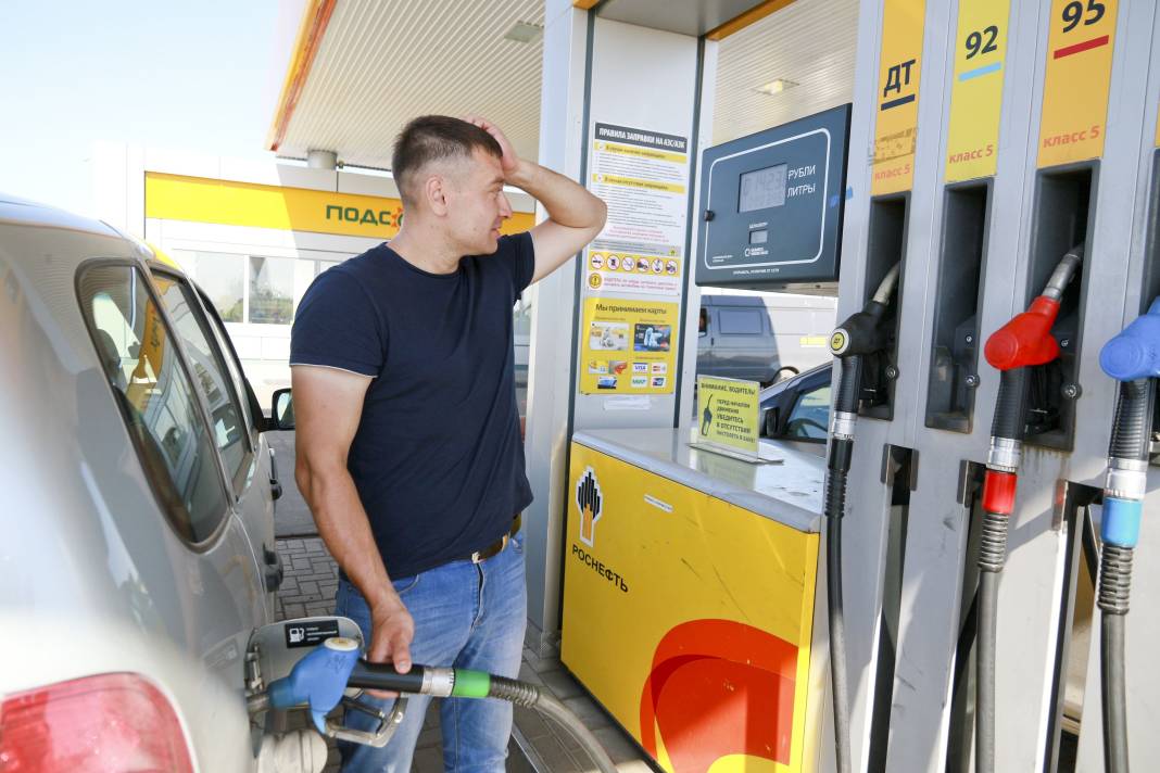 Benzin ve motorinin litre fiyatı 50 lira olacak! Bu tarihte 5 liraya yakın zam geliyor 5