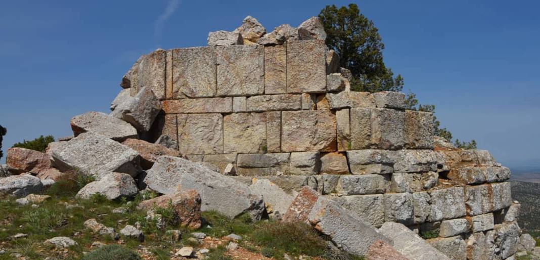 Konya'nın haritada küçük tarihte büyük ilçesi! Tarihi kale antik kent ve şelaleler 11