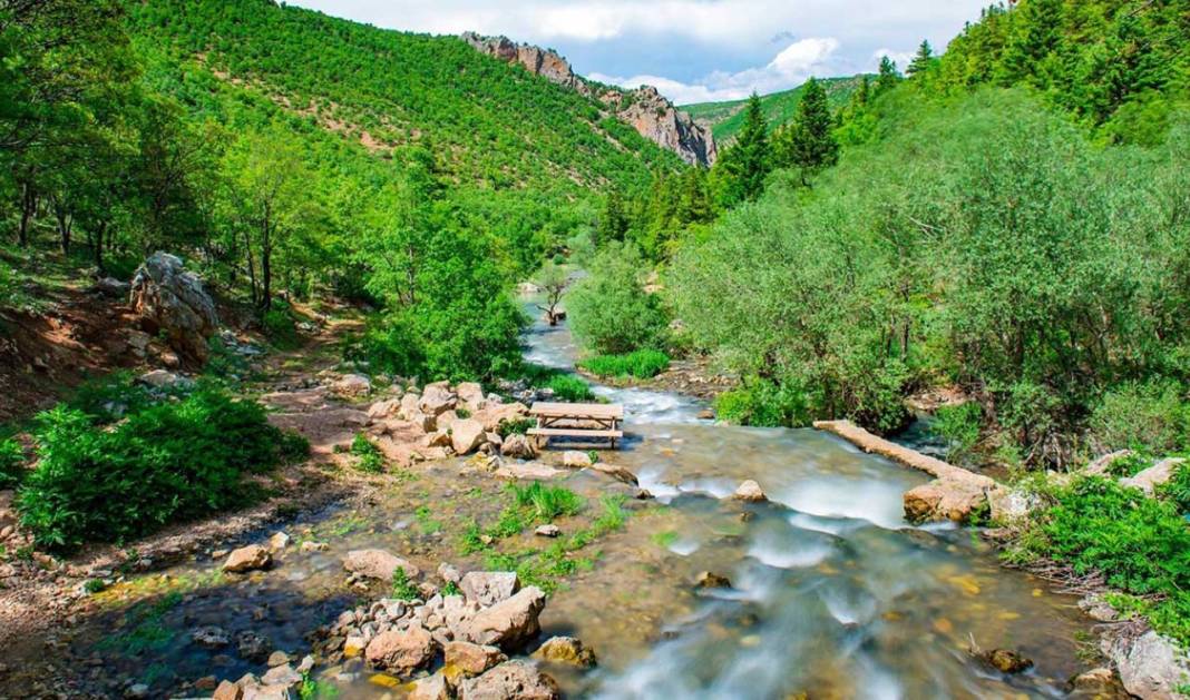 Konya'nın haritada küçük tarihte büyük ilçesi! Tarihi kale antik kent ve şelaleler 4