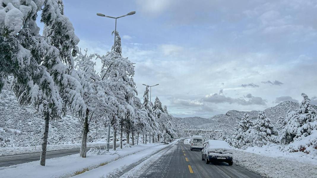 Konya'da kar yağışı beklenen 10 konum açıklandı! İşte tam liste 4