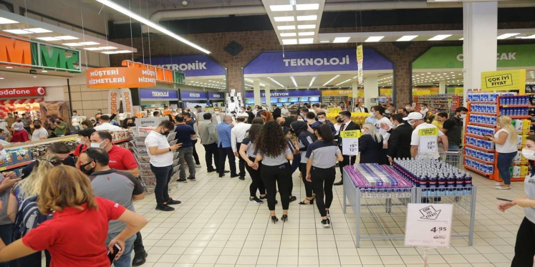 Konya merkezdeki meşhur market kapandı! Adese detayı dikkat çekti 2