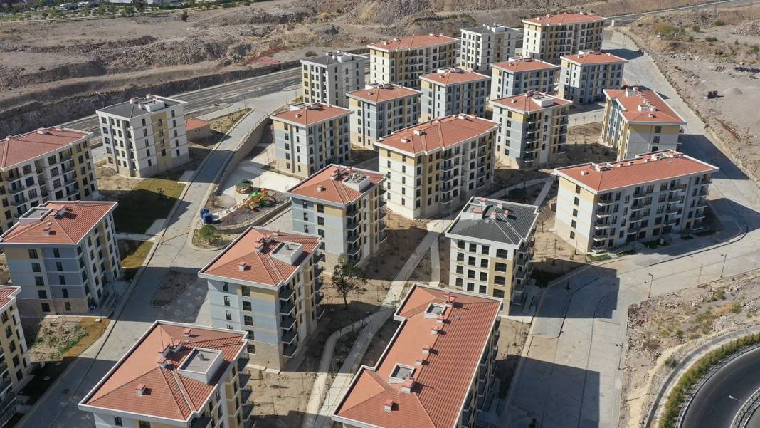 TOKİ 12 şehirde 2700 daire satacak! Son 3 gün 8