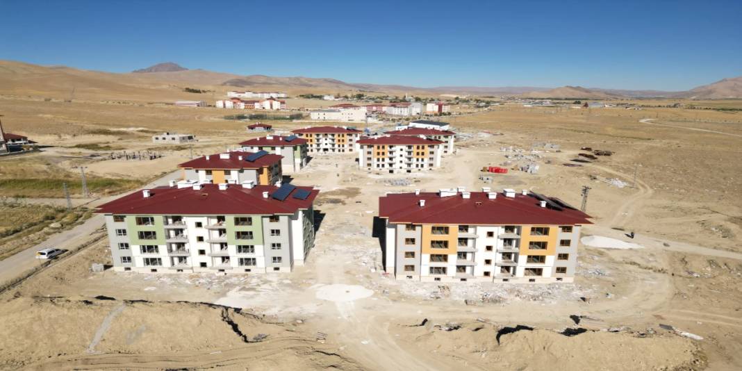 TOKİ 2025 yılına özel kampanya yaptı! Sadece kiracılar ve emekliler başvurabilecek 5