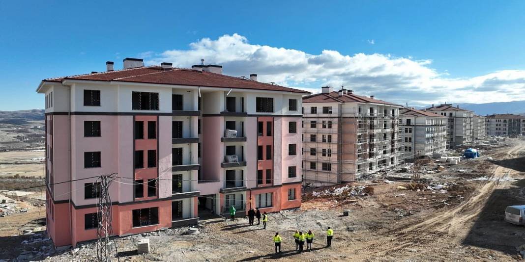 TOKİ 5 bin 800 TL taksitle yüzlerce konut satacak! Son 6 gün 5