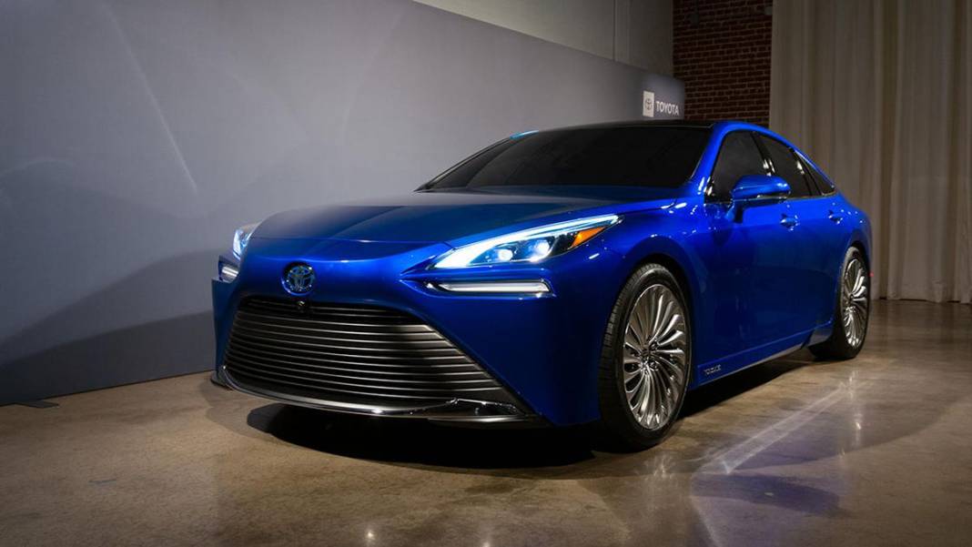 Su ile çalışan otomobil Türkiye'ye geliyor! 50 litre suyla 5 bin kilometre gidiyor 8