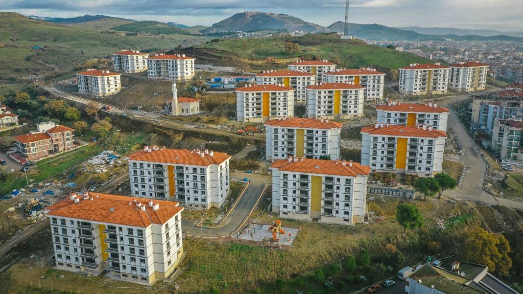 TOKİ 34 şehirde 15 bin daire satacak! Öncelik bu kişilere verilecek 8
