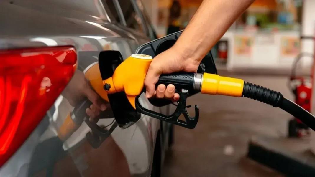 Benzine sadece 7 TL zam geldi! Enflasyonun altında kaldı 9