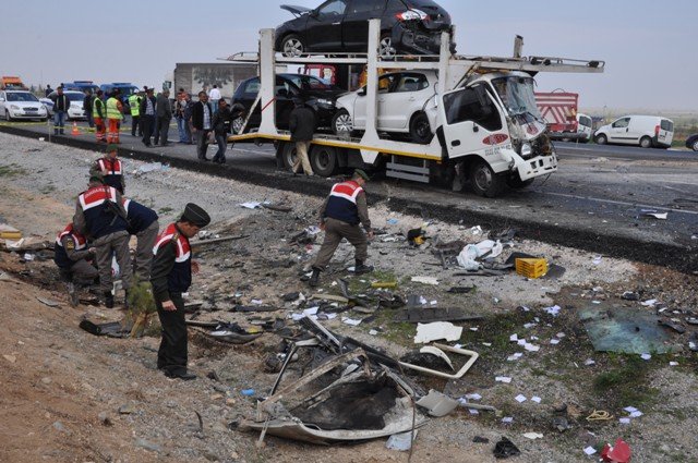 Konya'da feci kaza: 9 ölü! 6