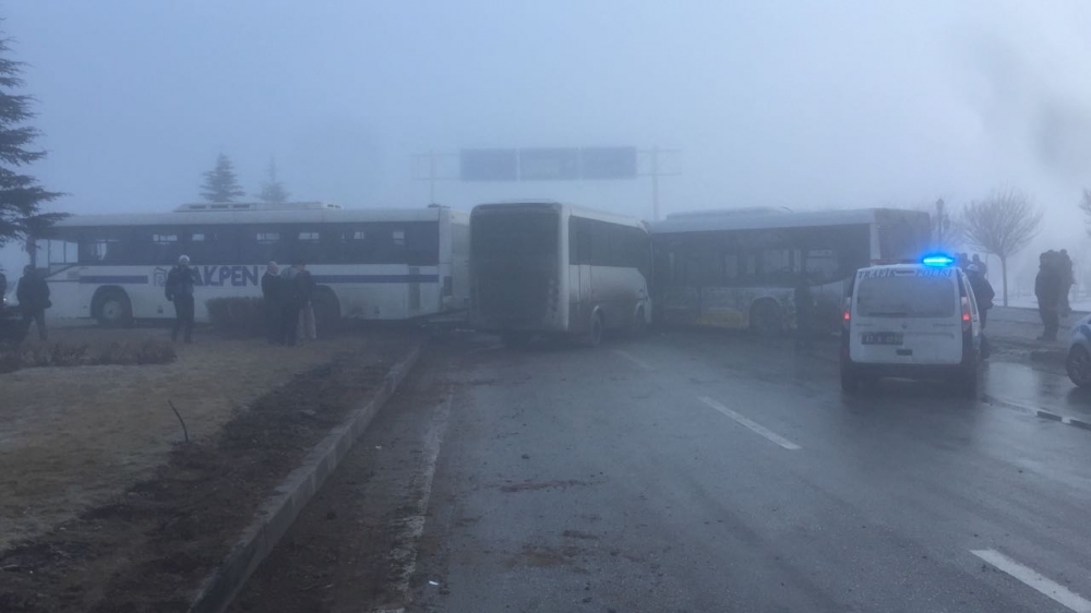 Konya'da zincirleme trafik kazası 1