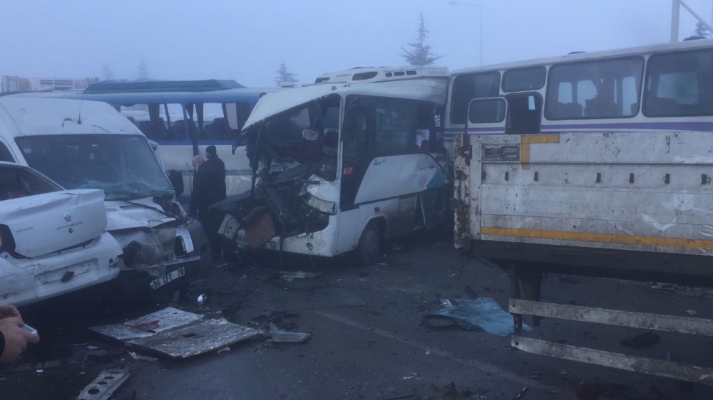 Konya'da zincirleme trafik kazası 5