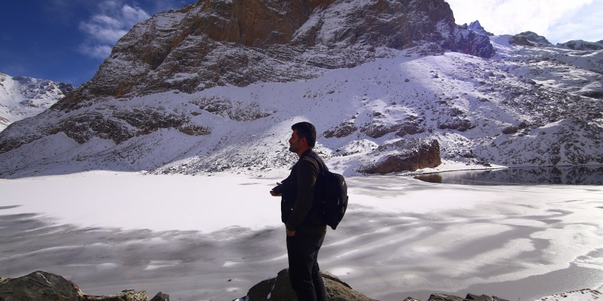 Bolkar'daki buzul göllerinin kış güzelliği büyülüyor 4