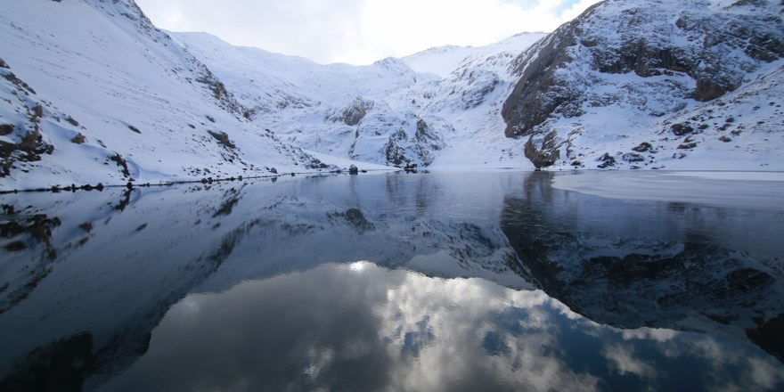 Bolkar'daki buzul göllerinin kış güzelliği büyülüyor 5