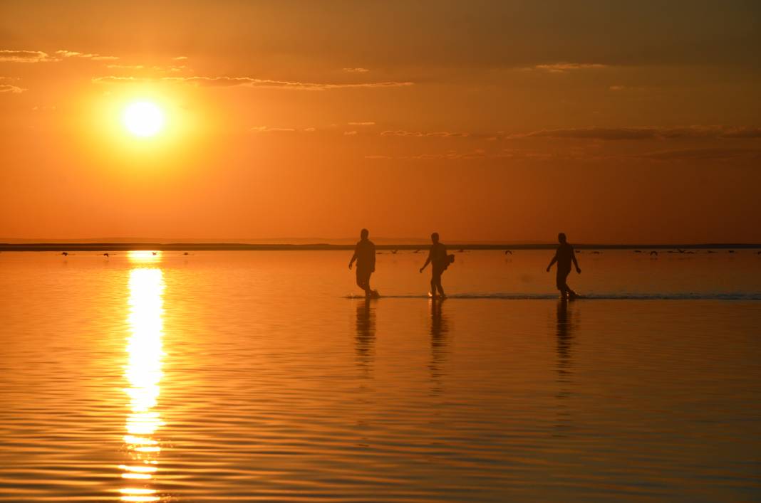 Tuz Gölü'nde gün batımı 3