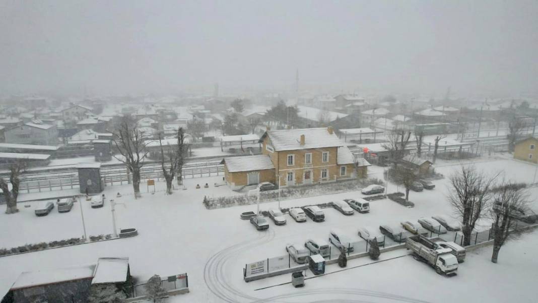 Konya şehir merkezinden kar manzaraları 1