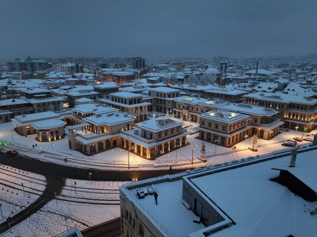Konya şehir merkezinden kar manzaraları 21