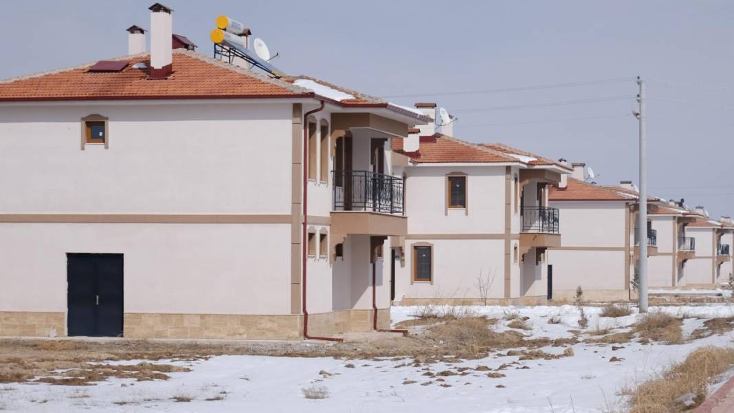 Konya'da bu köyün sakinleri sıfır 72 evi depremzedelere tahsis etti 2