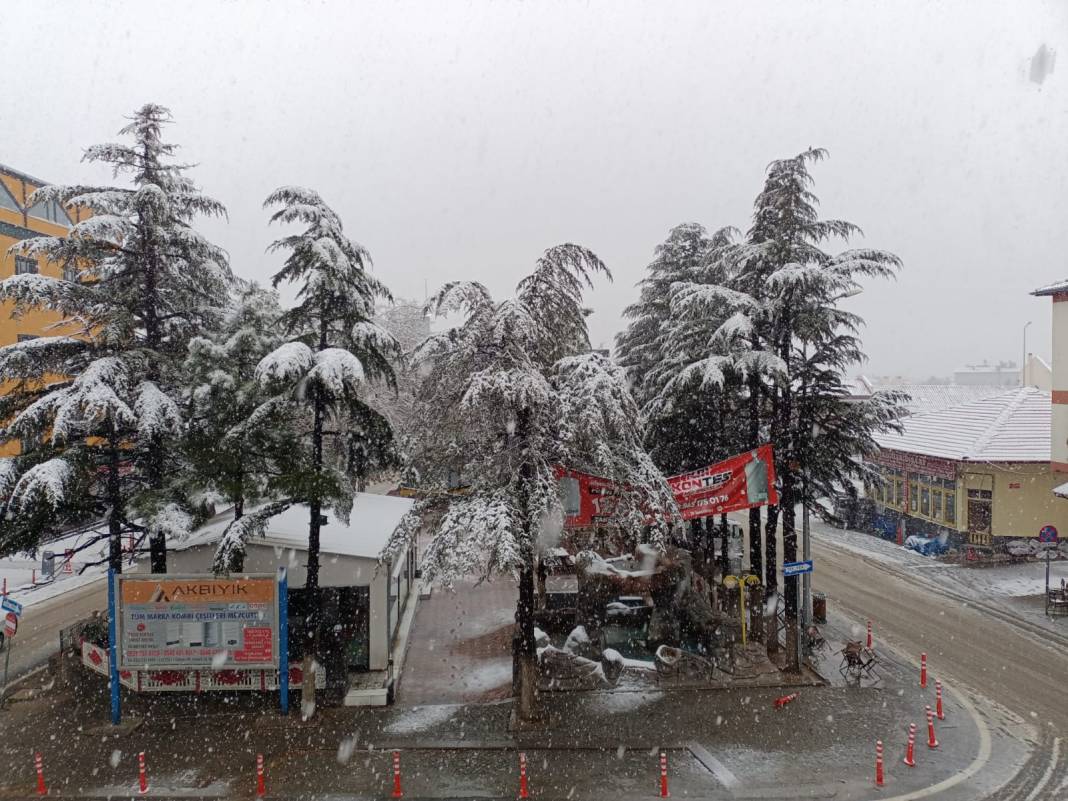 Konya'da yola çıkacaklar dikkat! Bu noktalarda yoğun kar var 7