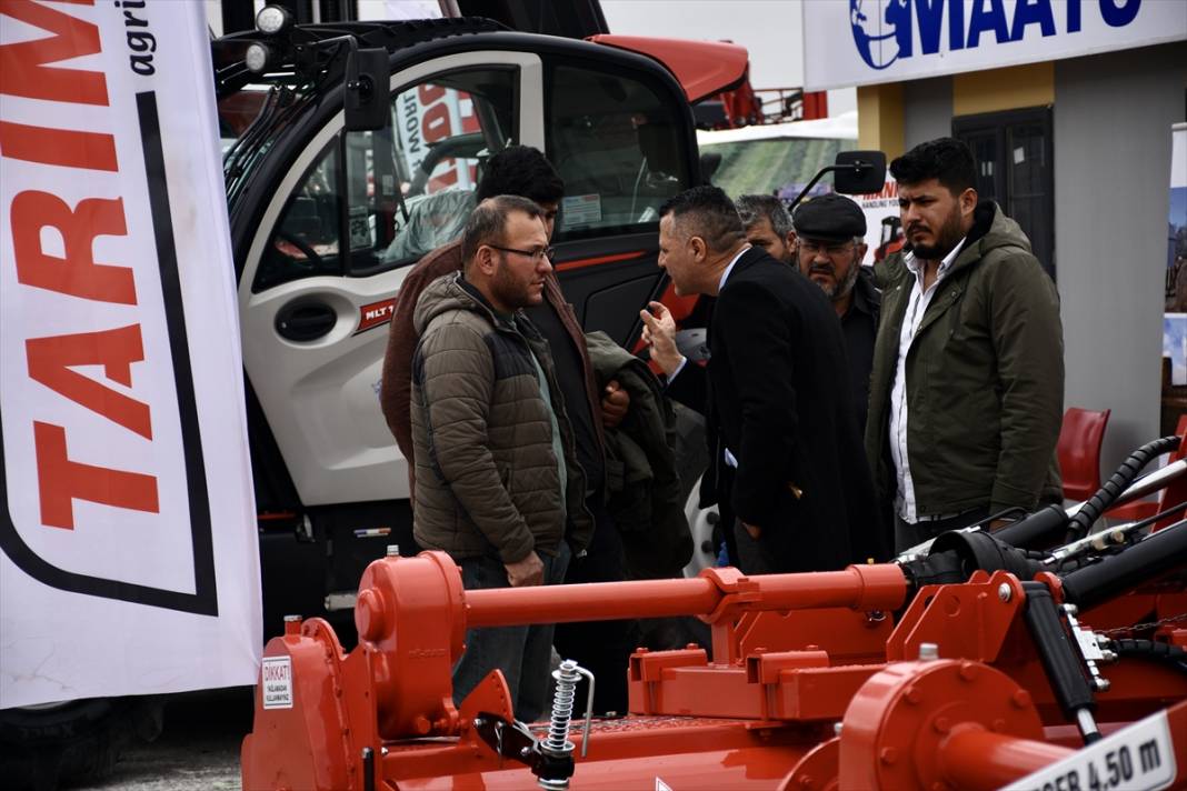Konya'da rekor satış: Bu firma 60 traktör satın aldı 4