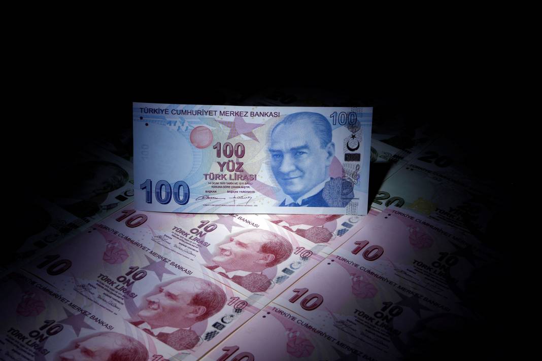 Türk şirketi 23 bin çalışanına 11 maaş ikramiye dağıtacak 2