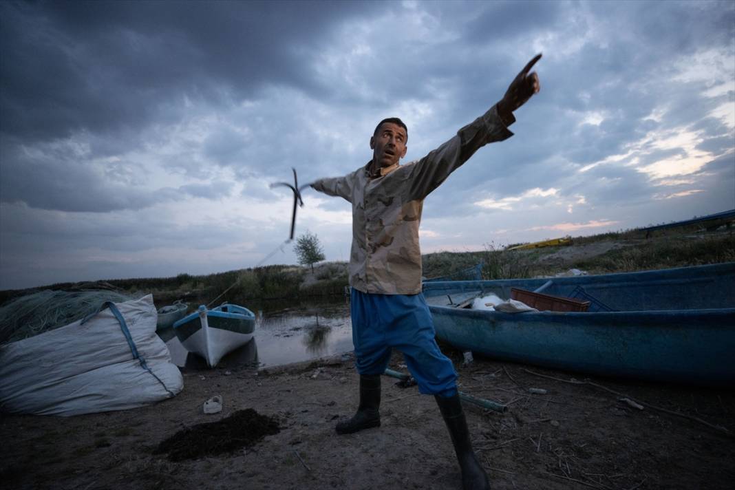 Konya'nın denizinde bir balıkçının günü böyle geçiyor 3