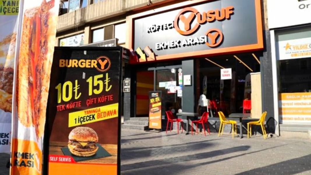 Türkiye'nin yerli ve milli hamburgercisi boykot kararı aldı. Sadece Türk markalarını satacak 8