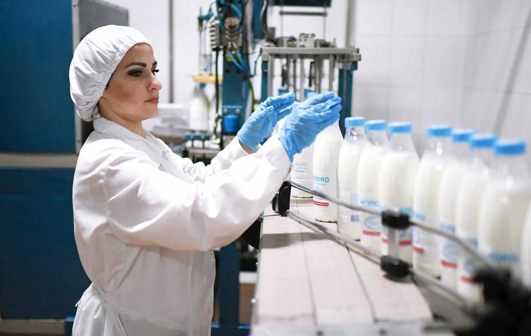 Zincir markette süt yarı fiyatına satılacak! Depolarda yüz binlerce paket var 3