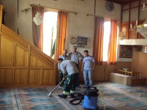 Chp, Ramazanlarda Cami Temizliği Yapıyor