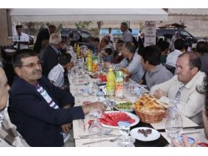 Bayburtlu Gurbetçiler Elvander İftarında Buluştu